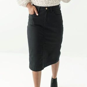 Main Street Exchange Black Skirt